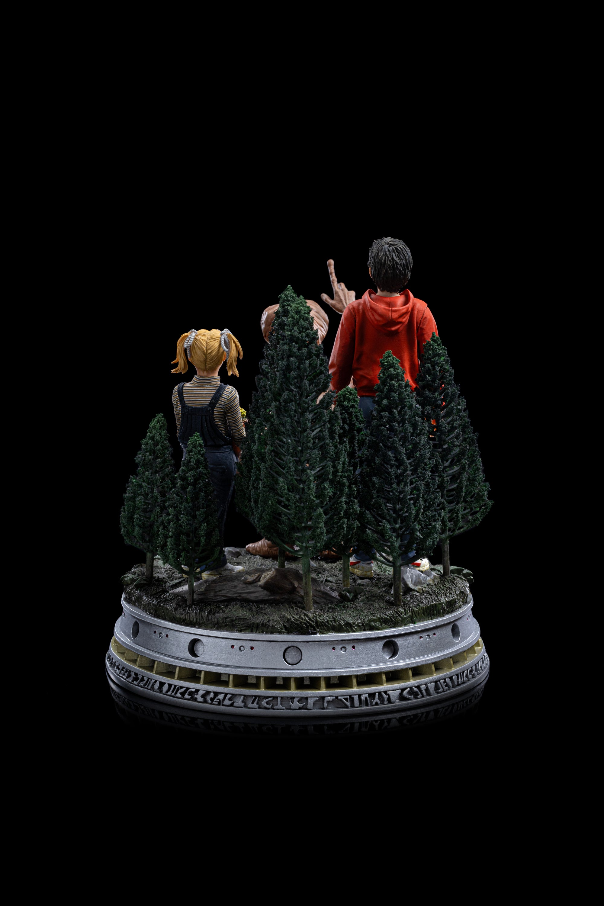 E.T., Elliot And Gertie - E.T. the Extra-Terrestrial - Deluxe Art Scale 1/10