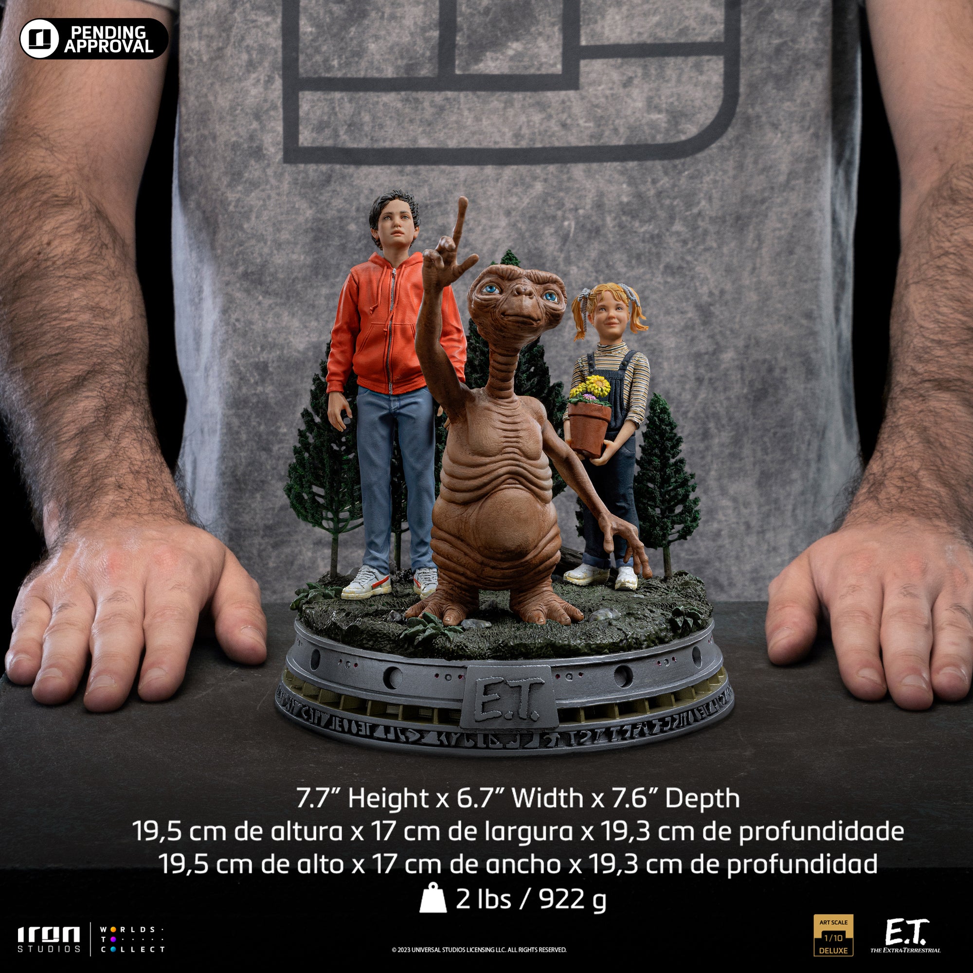 E.T., Elliot And Gertie - E.T. the Extra-Terrestrial - Deluxe Art Scale 1/10