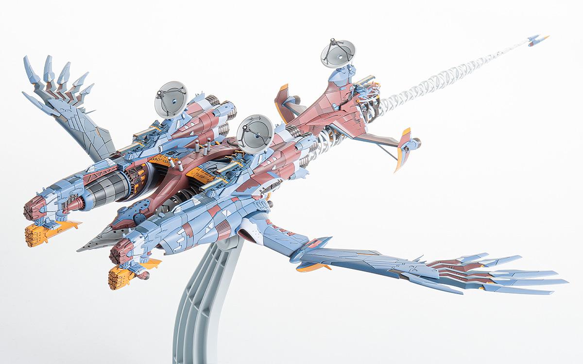 Detailed diagonal view of the WILLE aerial battleship AAA Wunder model kit showing wings and hull plating.