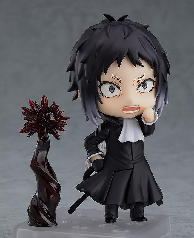 Ryunosuke Akutagawa Nendoroid posed with the Rashomon Early Blooming Sakura ability effect part.
