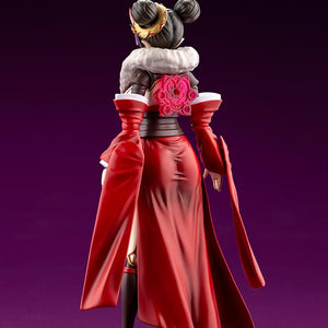 Rear view of Ornela in Normal Mode displaying her red robe drape and back emblem detail