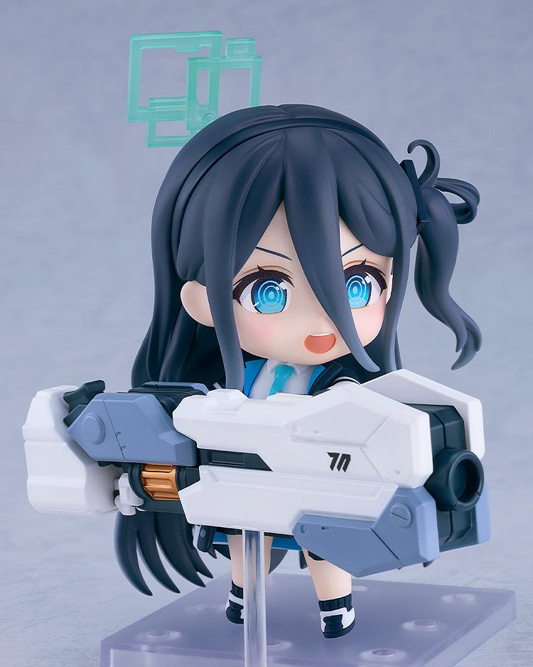 Aris Tendou Nendoroid figure with a brave, shouting face plate, holding her large white and gray Railgun accessory, the Sword of Light: Supernova.