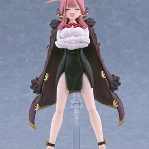 Aru Rikuhachima figma smiling confidently with the interchangeable crossed arms accessory part.