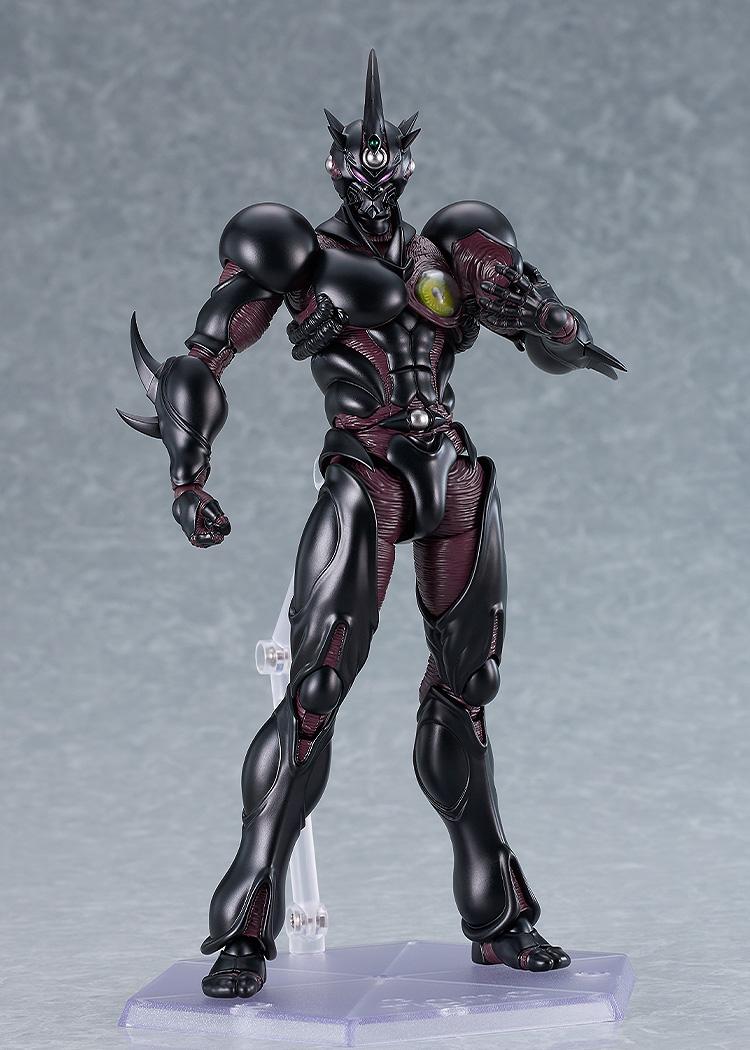Front standing view of figma Guyver III Ultimate Edition Ver. action figure mounted on clear display stand.