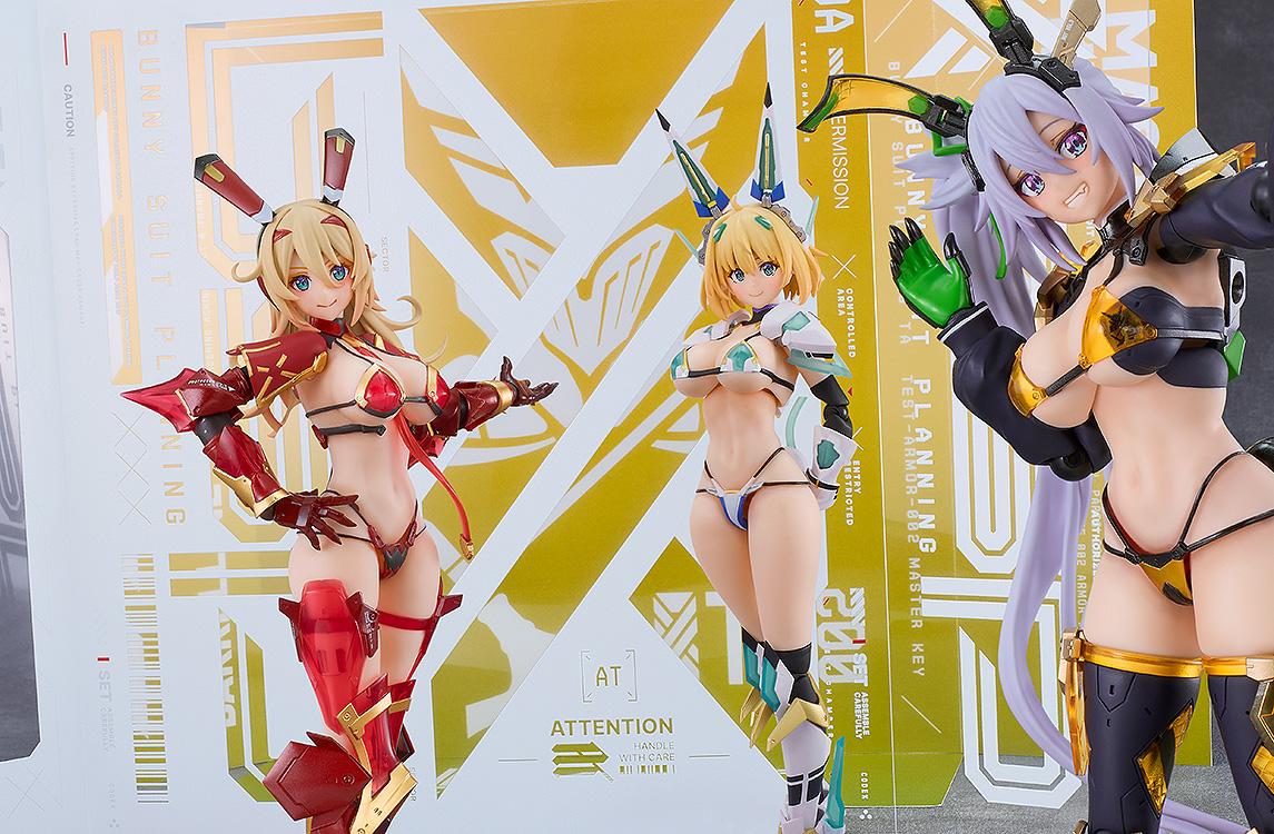 Group photo featuring Silva Barrelline displayed alongside two other Bunny Suit Planning series figma figures in front of the background sheet.