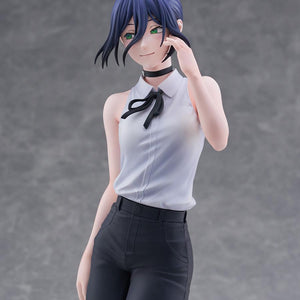 Close-up three-quarter view of Reze's face and hair sculpt, showcasing the clean lines of her dark purple bangs and black ribbon tie.