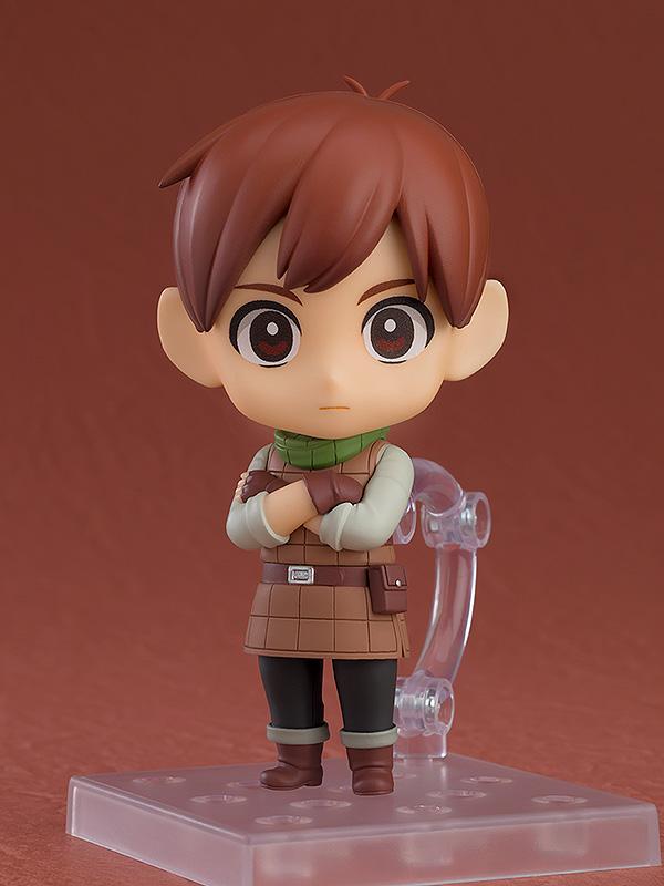 Chilchuck Nendoroid displayed on a clear plastic stand featuring his default neutral face and classic half-footman outfit.