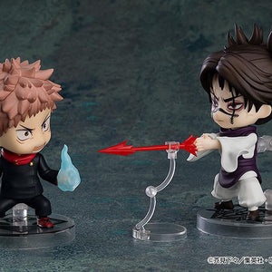 Choso Nendoroid action figure shooting his piercing blood attack accessory at a matching Yuji Itadori Nendoroid figure with blue cursed energy flames.