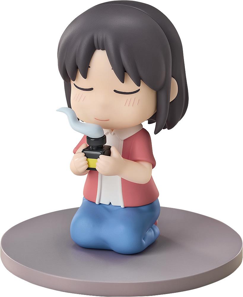 CITY THE ANIMATION Mini Memory Wako Izumi chibi figure kneeling peacefully on a circular base holding a smoking bottle against a white background.