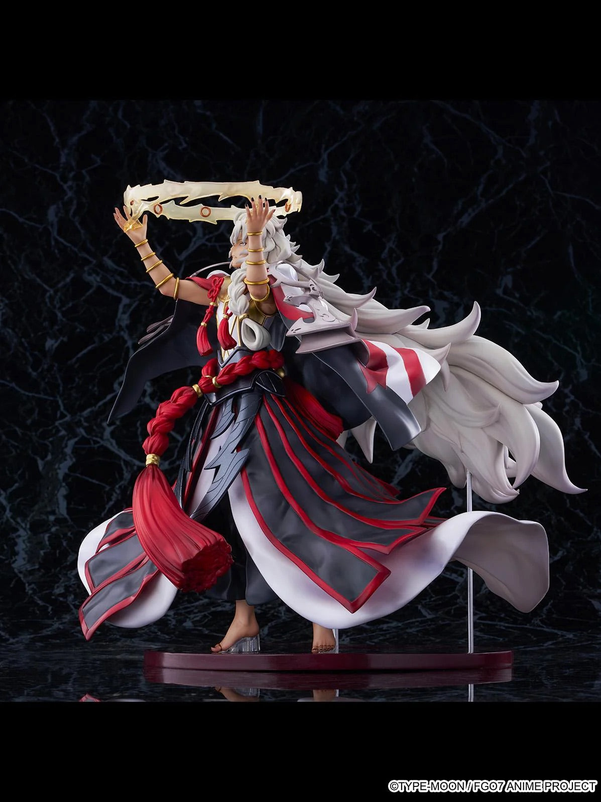 Side profile of the CyberZ King of Mages Solomon 1/7 Scale Figure, posed dramatically with his arms raised, summoning a light ring.