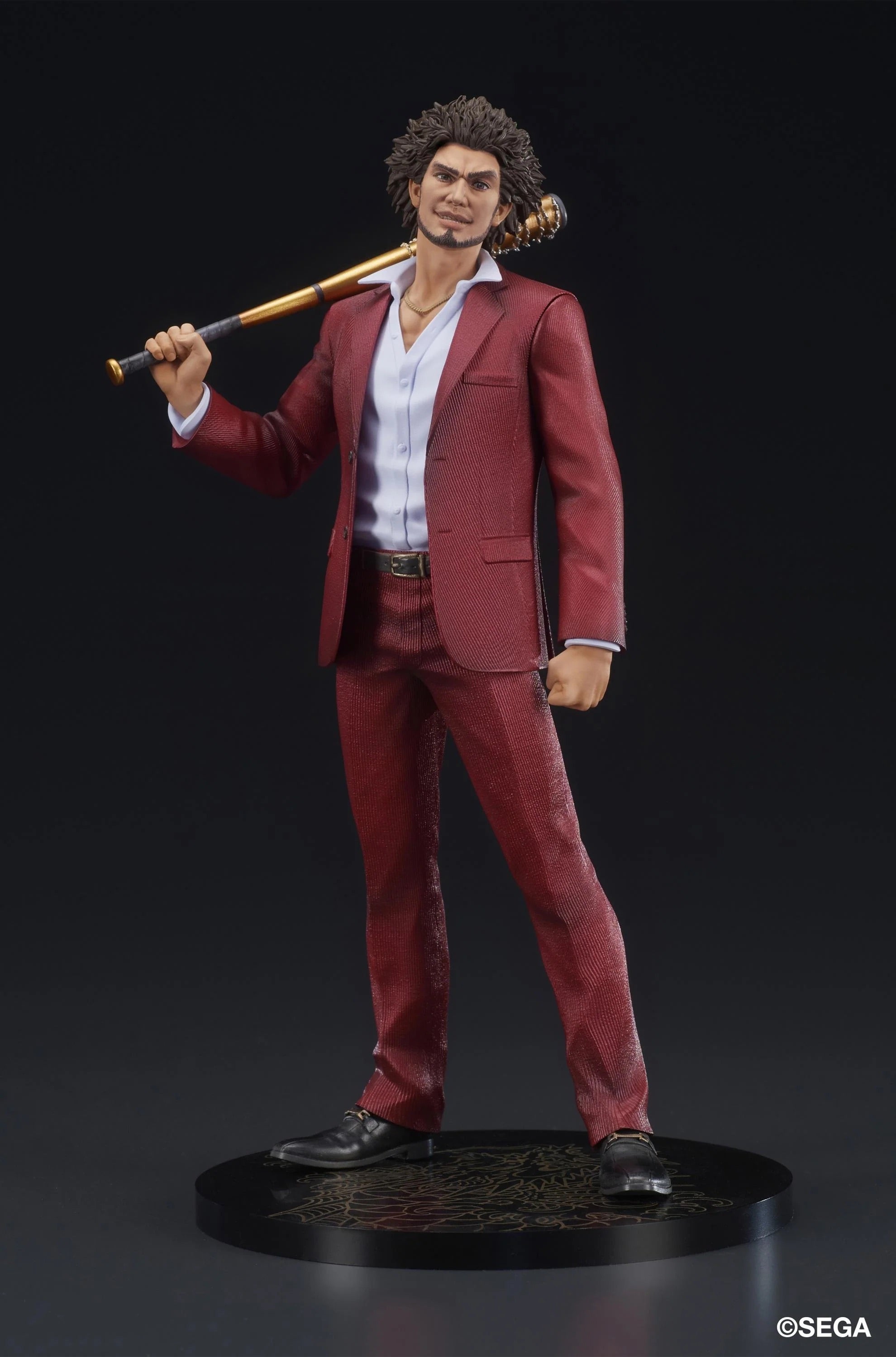 Ichiban Kasuga figure holding the Hero's Bat on his shoulder, ready for a fight.