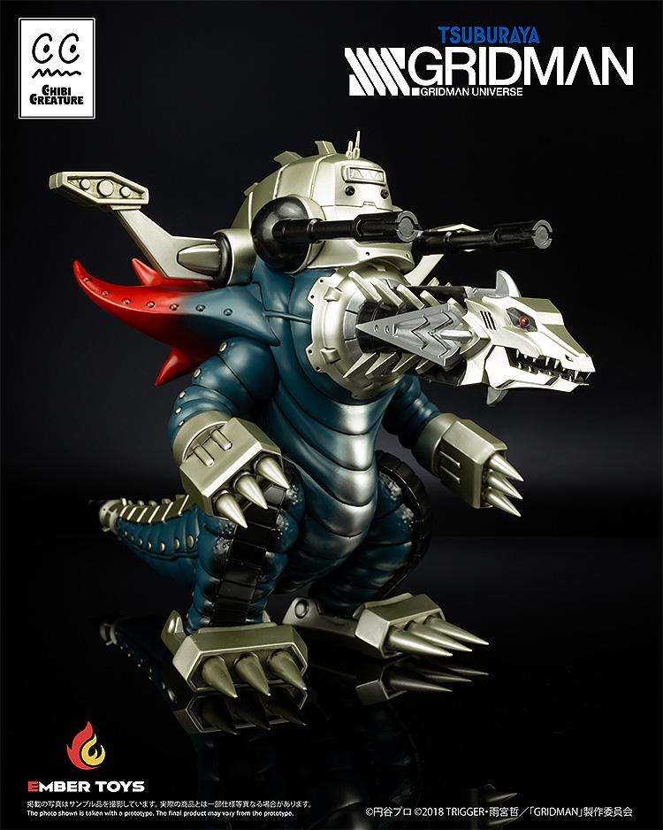 Three-quarter angled view of the 5.5-inch Mecha Ghoulghilas figure showcasing the streamlined mechanical design and paint detail.