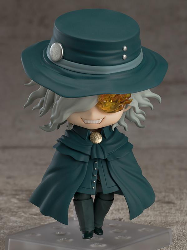 Full-body studio shot of the Edmond Dant�s Nendoroid figure on a transparent stand, featuring his third ascension cape and hat.
