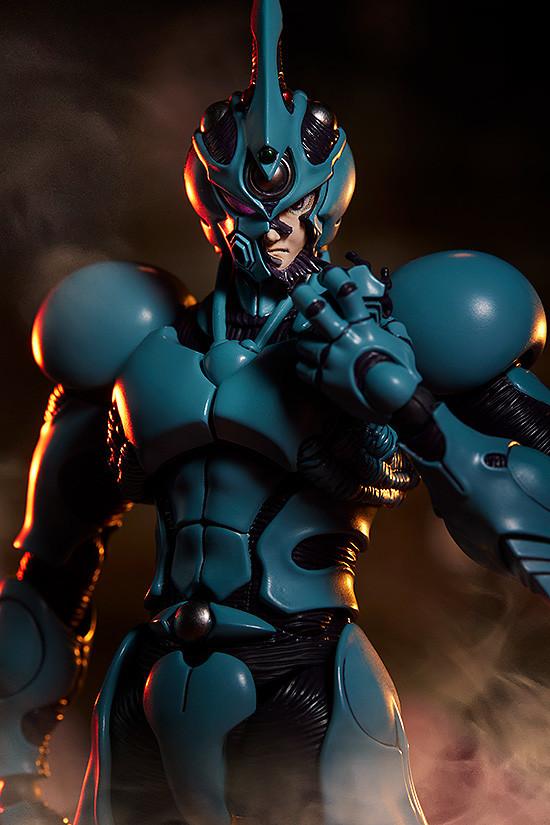 Dramatic close-up of Guyver I figma featuring the partially revealed Sho Fukamachi face part.