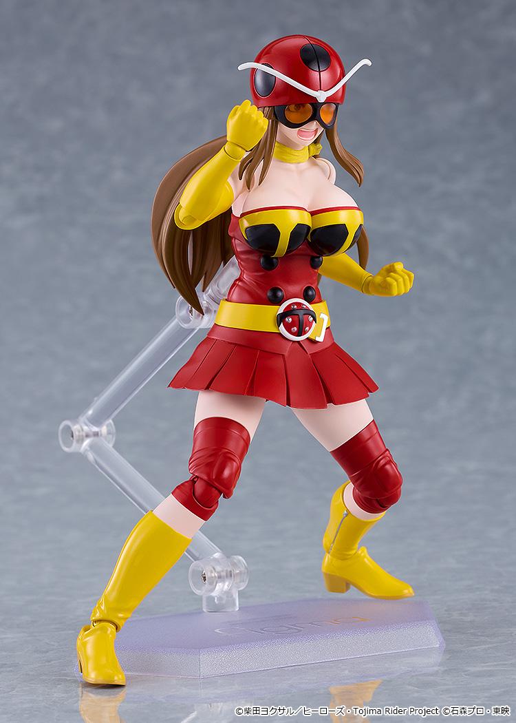 Dynamic fighting pose of the figma Yuriko Okada Tackle Ver. figure displaying her shouting face plate and clenched fists.