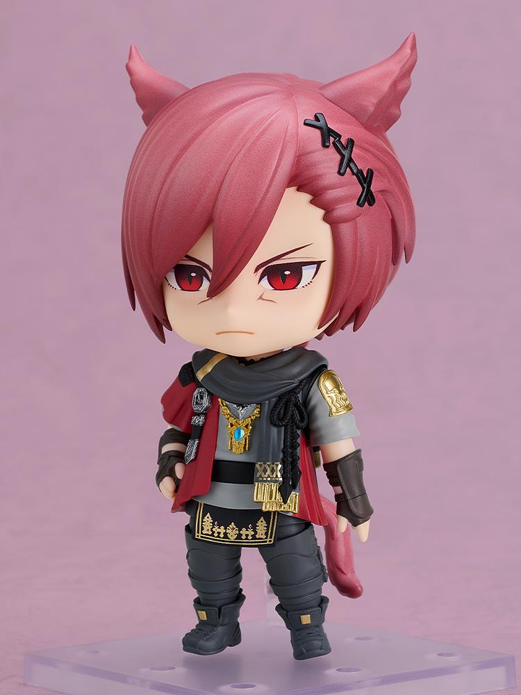 Front studio view of the Final Fantasy XIV G'raha Tia Nendoroid figure in his Adventurer outfit with a serious face plate.