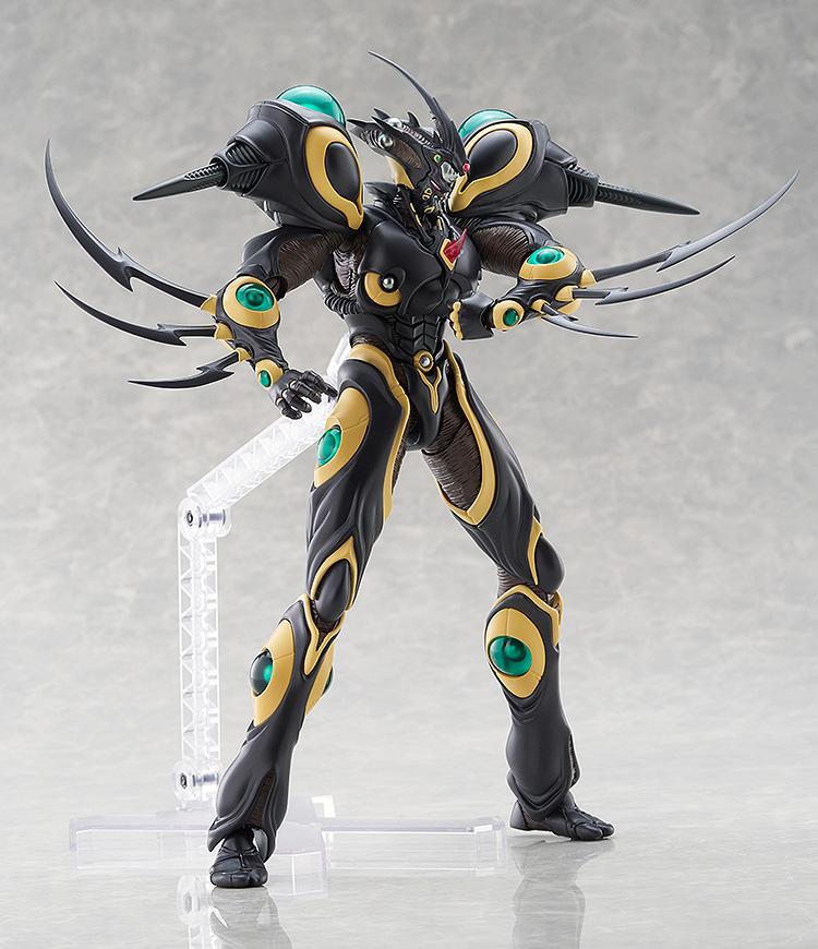 Figma Gigantic Dark in a combat stance with its signature high-frequency swords extended from the forearms.