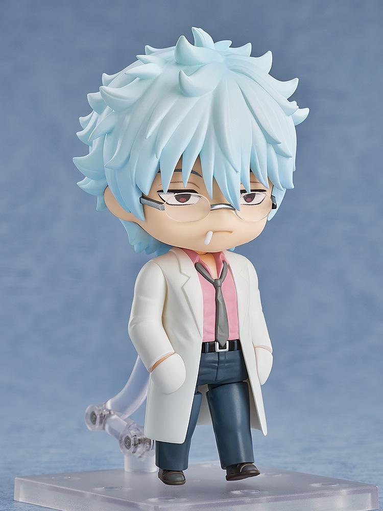 Side profile of the Ginpachi Sakata Nendoroid highlighting the detail of his white lab coat and blue hair.