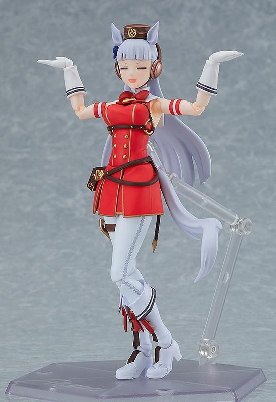 figma Gold Ship in a playful pose using the feigning innocence face plate and shrugging hands.