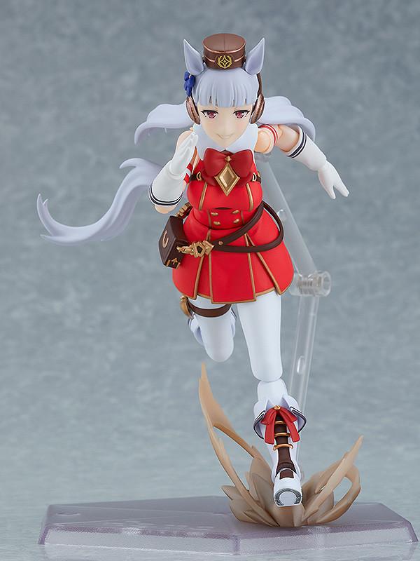 Gold Ship action figure in a dynamic running pose using the included dash effect part and racing expression.