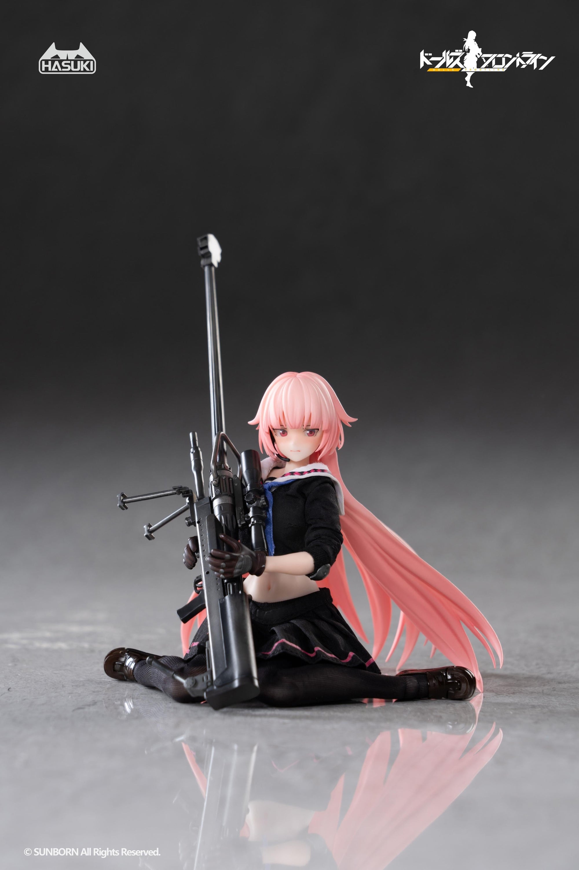 Hasuki Pocket Art NTW-20 figure posed sitting on the floor with her legs crossed, holding her sniper rifle in front of her.