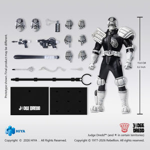 Accessory layout and scale diagram showing the 6.2-inch Judge Dredd figure with 3 interchangeable face plates, hands, Daystick baton, Boing! spray can, and display stands.