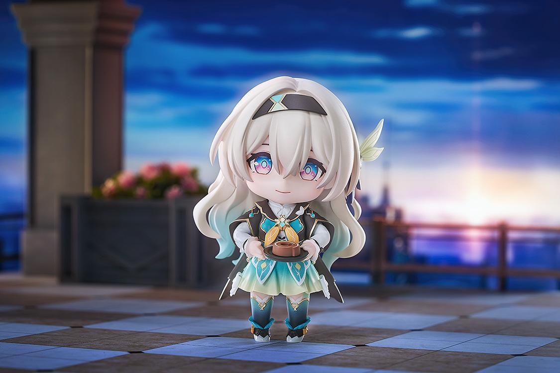 Diorama view of Firefly Nendoroid figure holding Oak Cake Roll