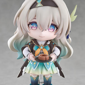 Firefly Nendoroid figure holding plate with Oak Cake Roll accessory