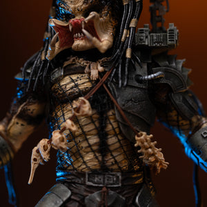Close-up of Iron Studios Predator Jungle Hunter 1/10 statue unmasked face mandibles and spine trophy necklace