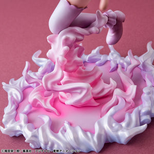 Close-up of the translucent pink and white smoke effect base that supports the floating Bonney statue.