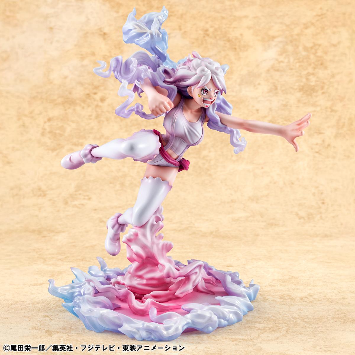 Low angle shot emphasizing the 9.45-inch height and floating appearance of the Bonney figure.
