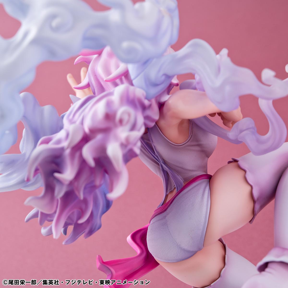 Detailed view of the back sculpt and flowing purple hair of the Jewelry Bonney Nika form figure.