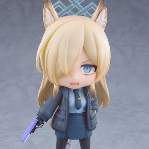 Nendoroid Kanna Ogata in a defensive pose holding her purple and black handgun accessory.