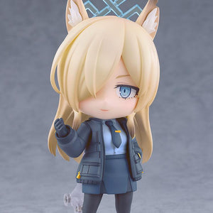 Front-facing view of Kanna Ogata Nendoroid with a gentle smiling face plate and translucent blue halo.