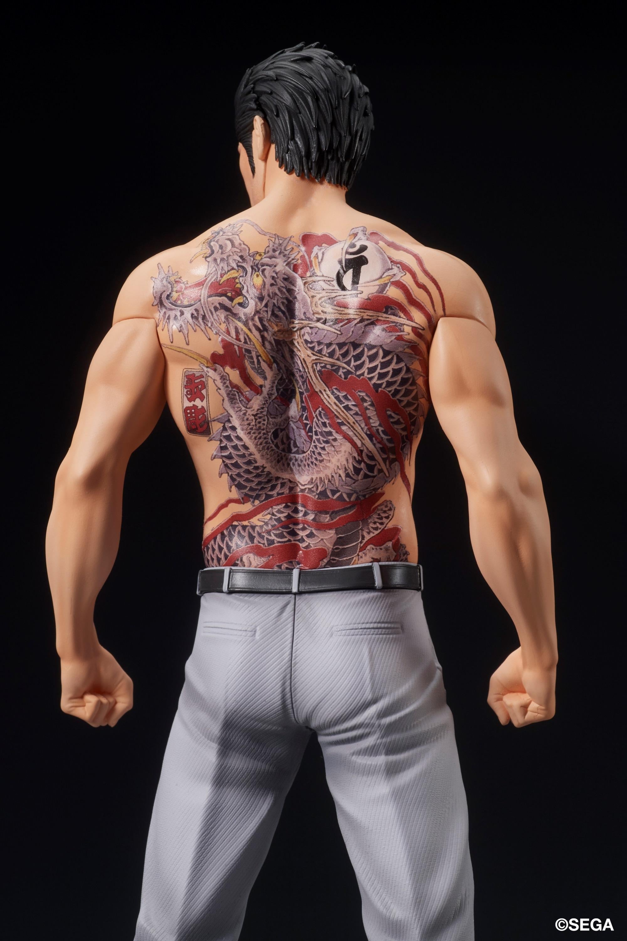 Kazuma Kiryu Digsta Figure Dragon Tattoo  and Pants detail