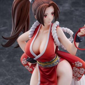 Portrait shot of the successor to Shiranui-ryu Ninjutsu, Mai Shiranui, in a bewitching stance.