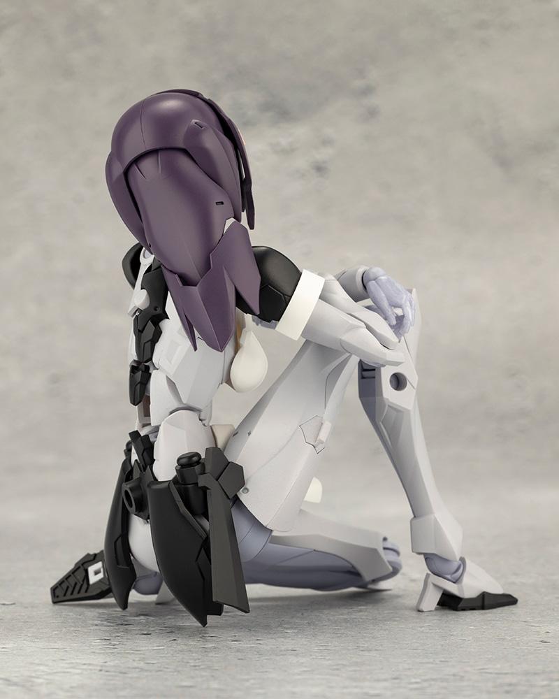 Rear back perspective of Kotobukiya Megalomaria Novice resting in a seated kneeling position.