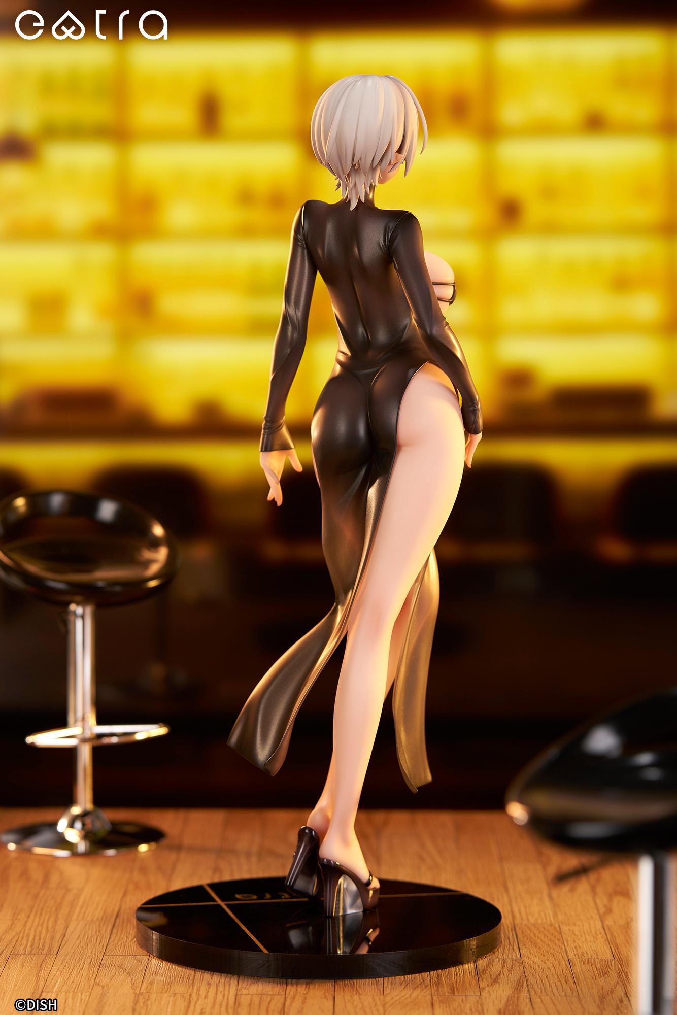 Angled back view of the Lilith scale figure set against the atmospheric blurred yellow lighting of a bar background.