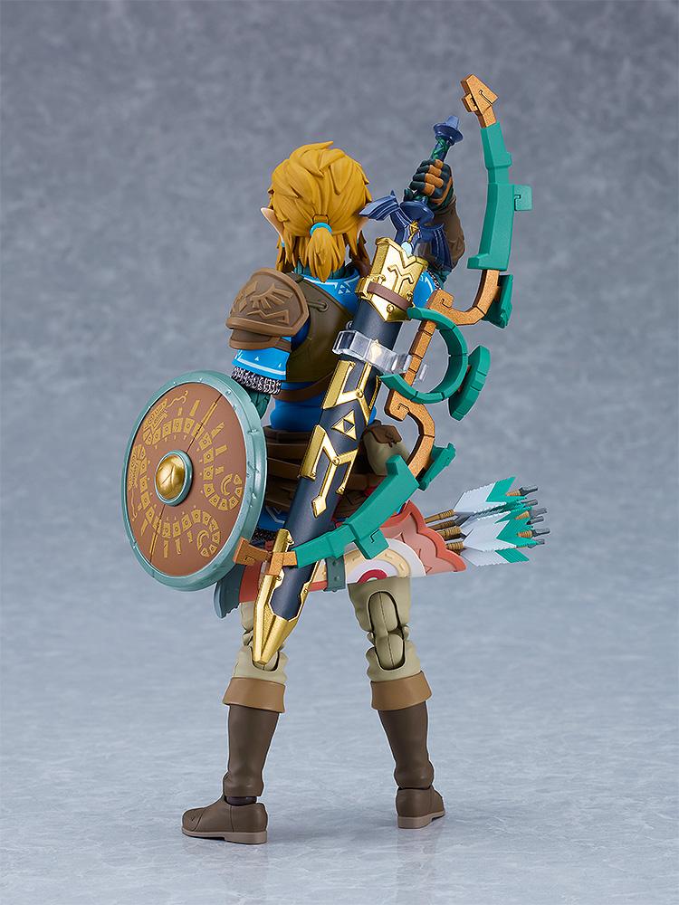 Detailed back view of the Link figure showing how the Master Sword, shield, and bow attach to the back.