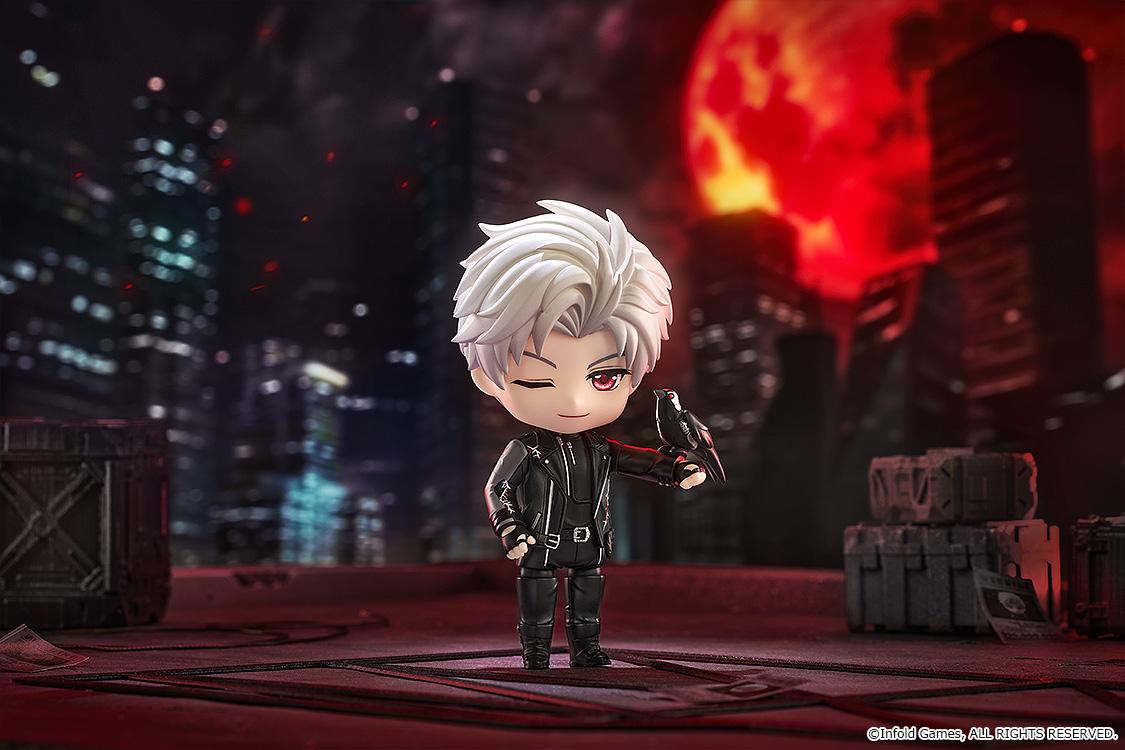 Sylus Nendoroid posed on a nighttime city rooftop under a giant red full moon with crow Mephisto.
