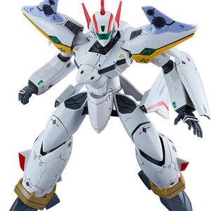 Full frontal view of the assembled 1/72 scale PLAMAX VF-19P Excalibur model kit in Battroid mode, featuring its iconic white armor with red and yellow accents against a solid white background.