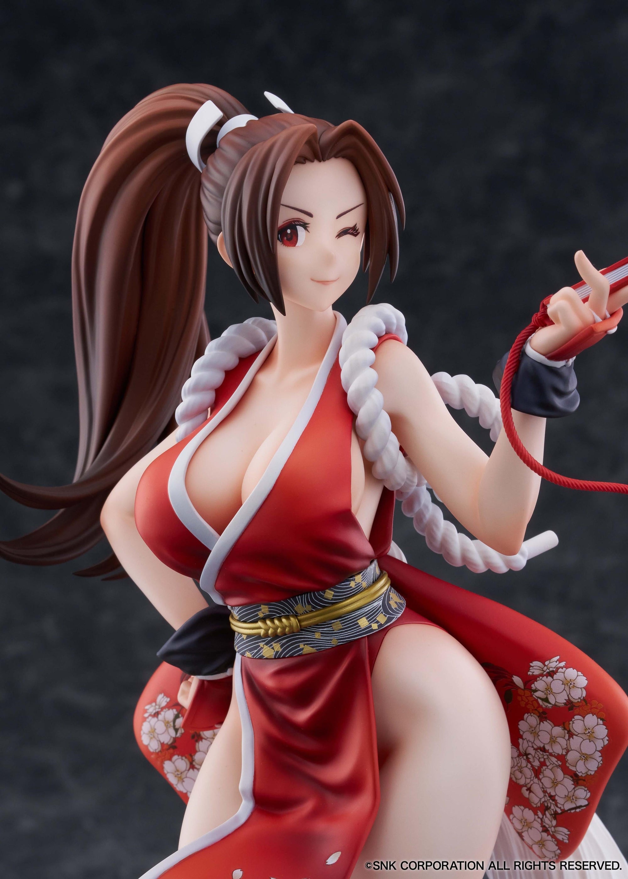 Detailed close-up of the winking face plate included with the Limited Edition Mai Shiranui figure.