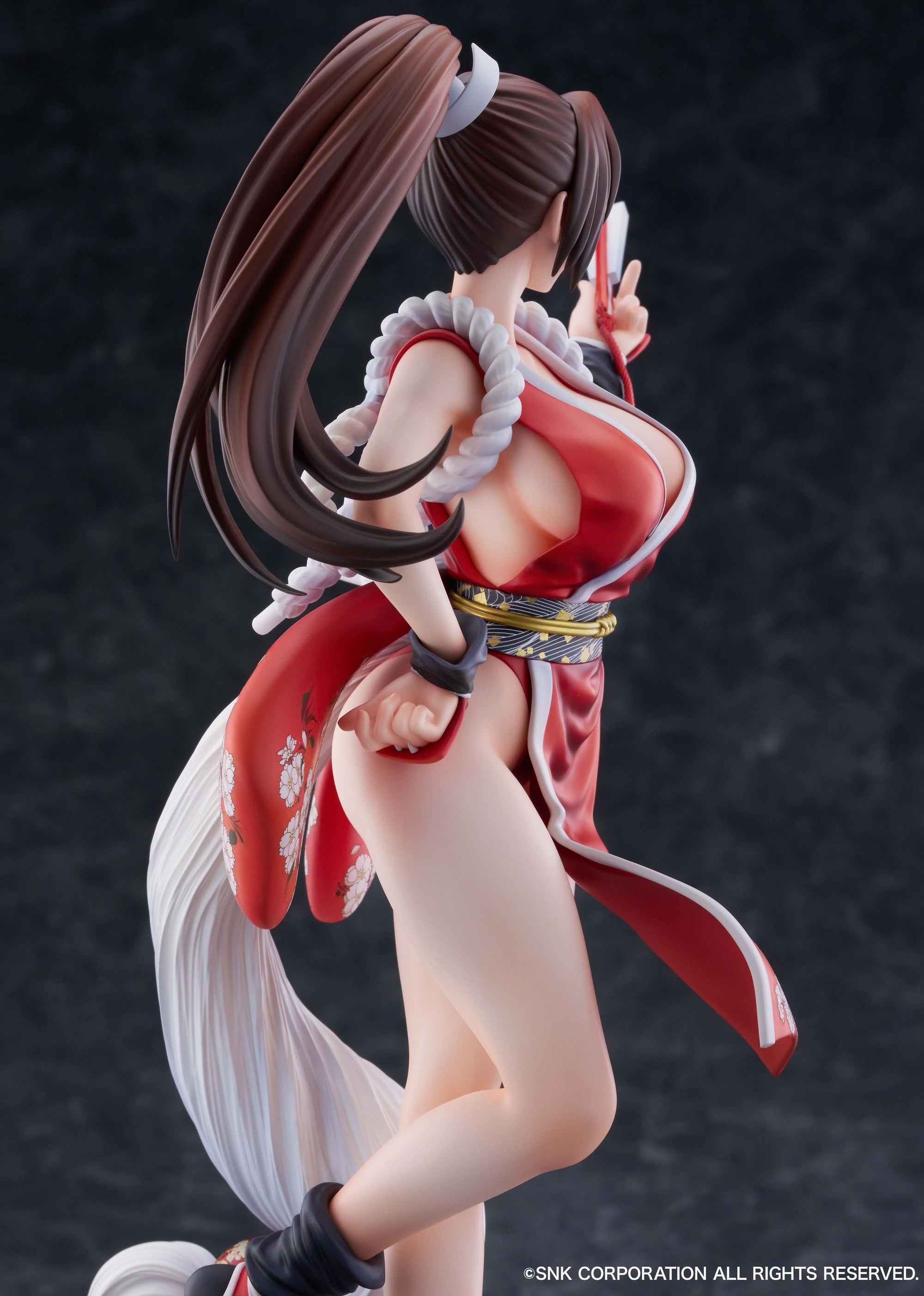 Profile view focusing on the meticulously rendered floral patterns of Mai Shiranui's signature costume.