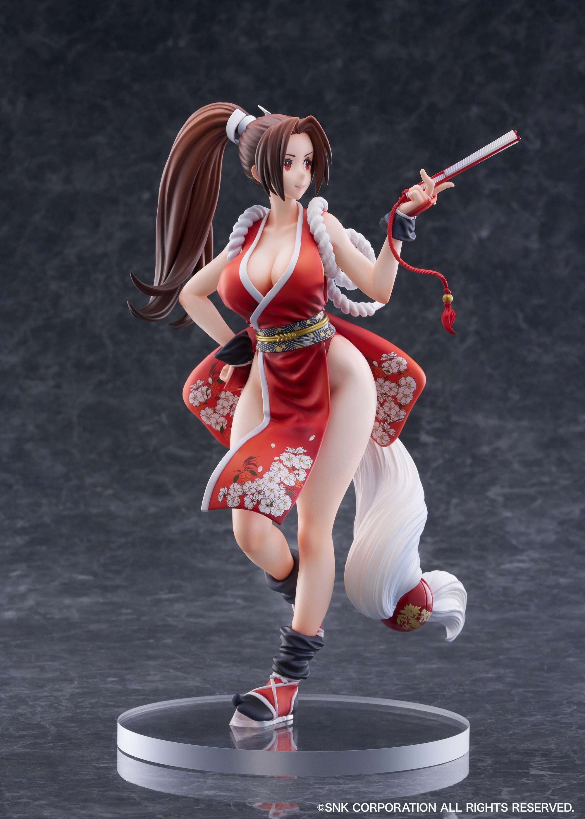 Close-up of the Limited Edition Mai Shiranui figure featuring the interchangeable winking face part.