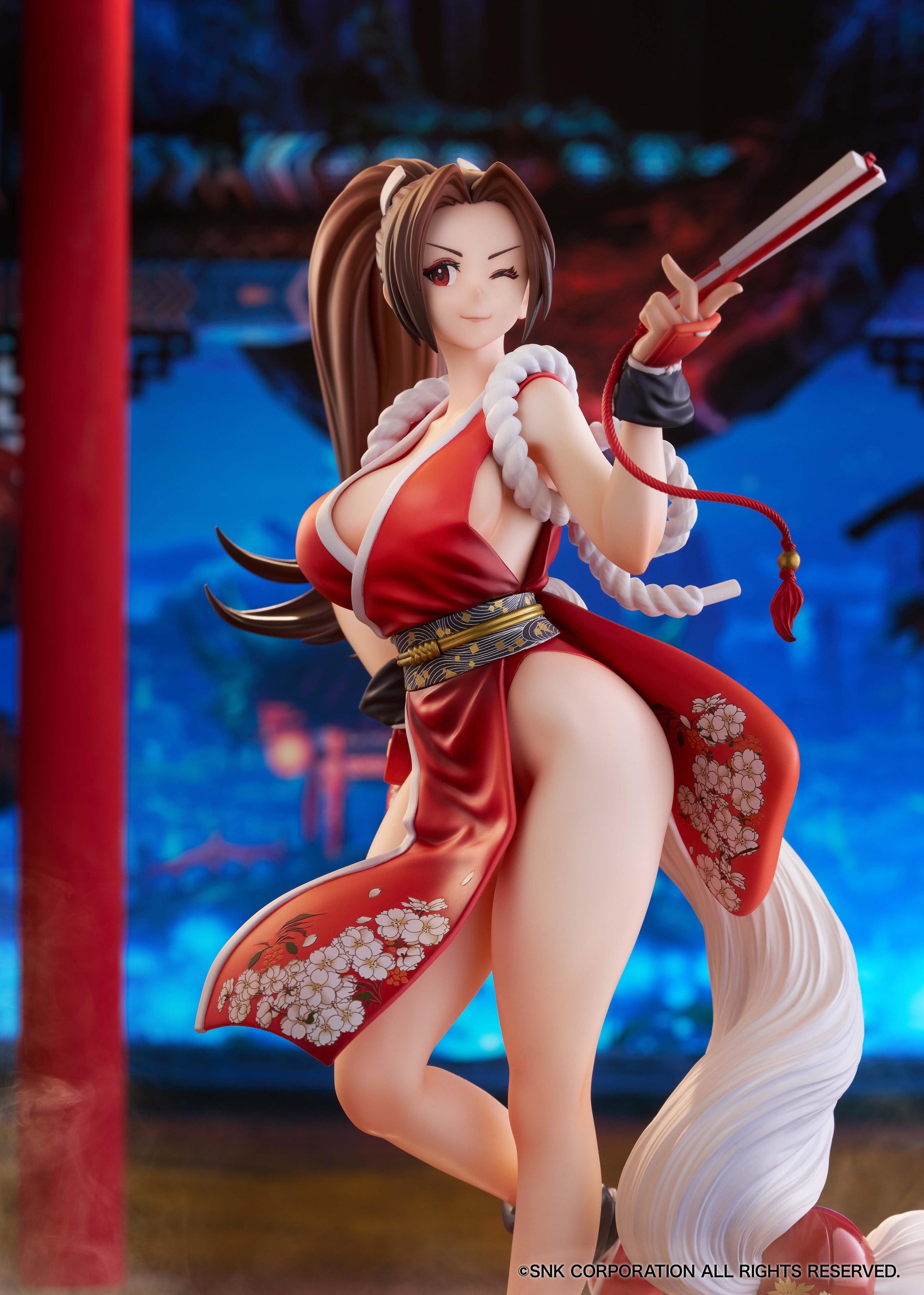 Mid-shot of Mai Shiranui in her signature red costume, highlighting her Shiranui-ryu Ninjutsu stance in a diorama.