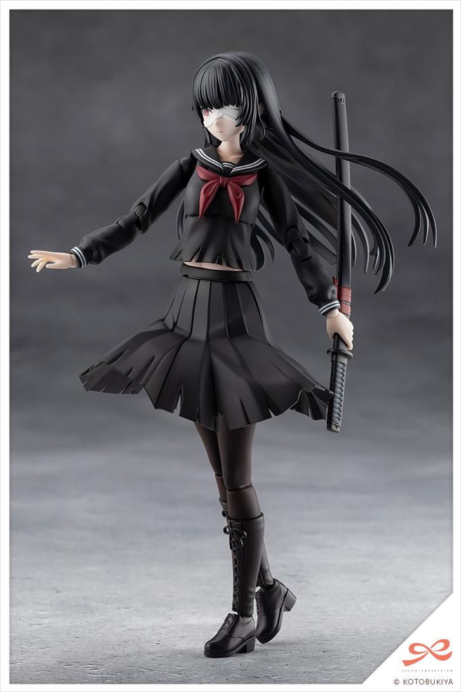Left three-quarter profile of the battle-damaged Maria Kagaribi figure variant grasping a sheathed katana.