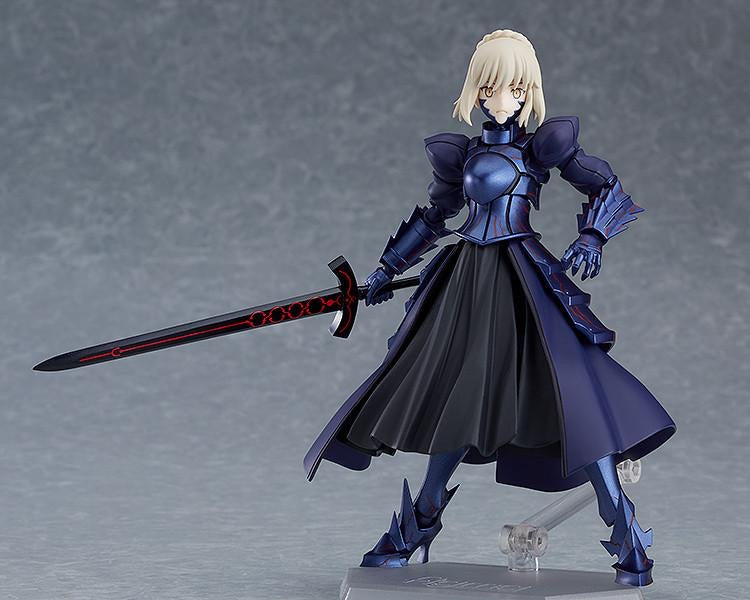 The Saber Alter figma figure featuring the shouting face plate (without mask), posed with Excalibur Morgan in a combat stance.