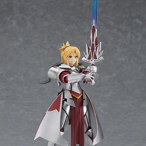 Mordred figma figure wearing her iconic full silver helmet (Secret of Pedigree), holding Clarent in a two-handed defensive stance.