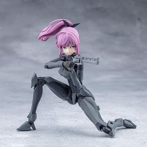 Low crouching combat pose of Emulator aiming her hand cannon with both hands.