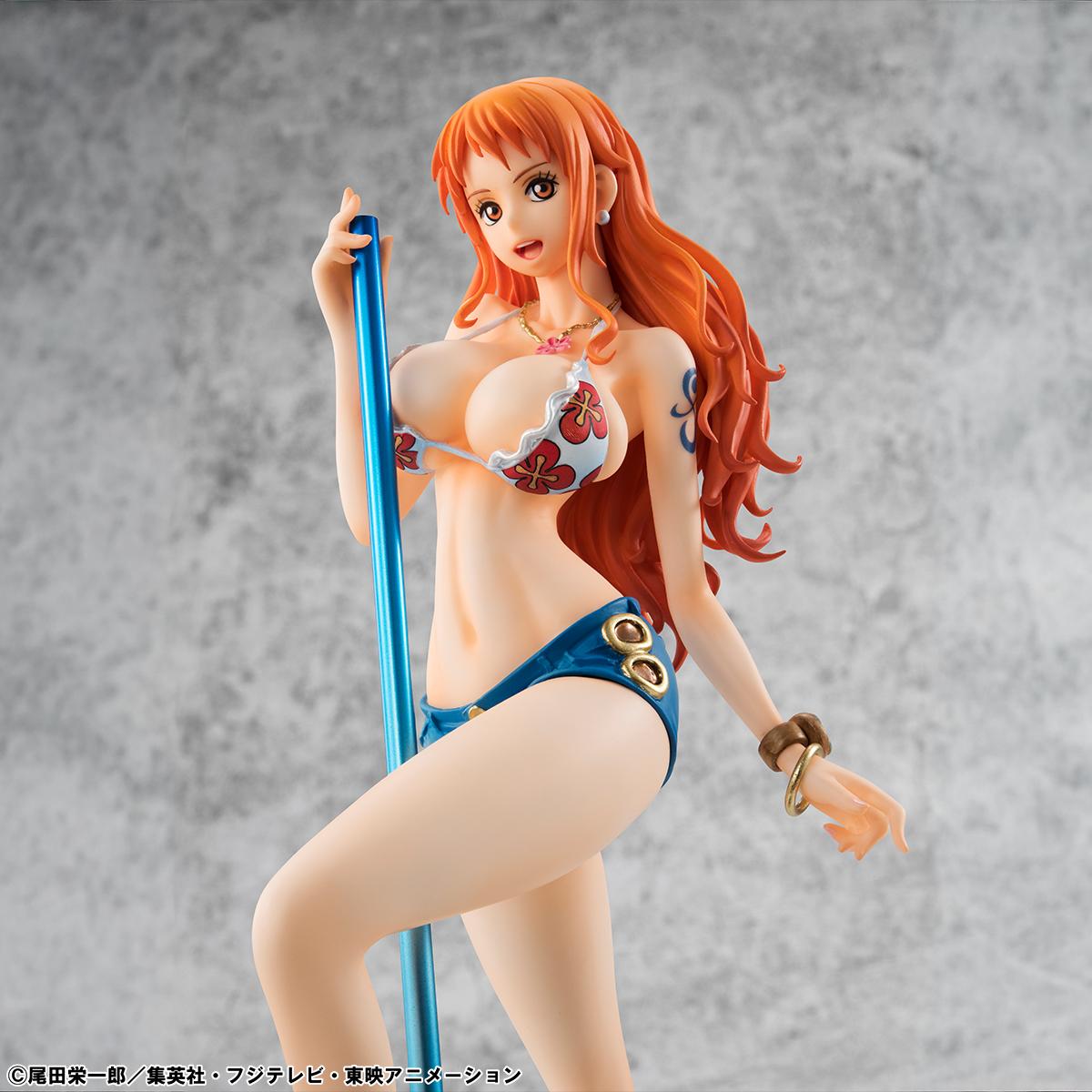 Mid-shot detail of Nami in her floral bikini top and hot pants standing amidst the dark, atmospheric ruins diorama.